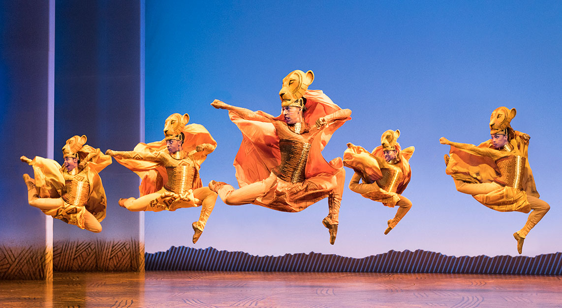 Lionesses dance THE LION KING North American Tour