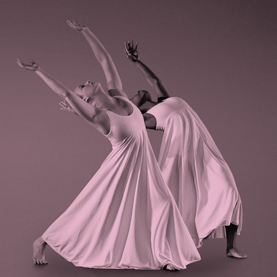 Dayton Contemporary Dance Company performs