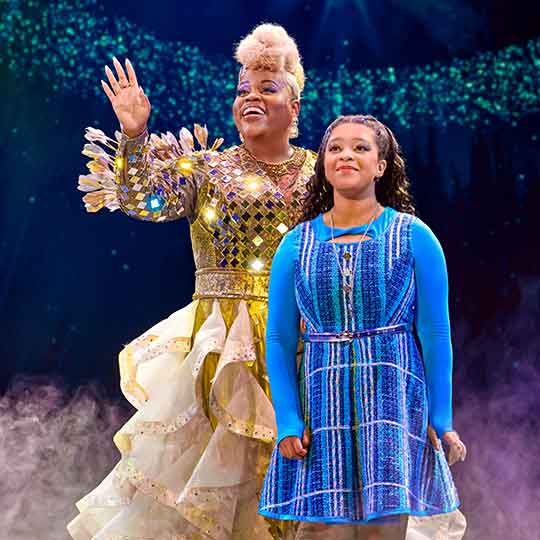 Sheherazade as Glinda and Dana Cimone as Dorothy in THE WIZ. Photo by Jeremy Daniel.