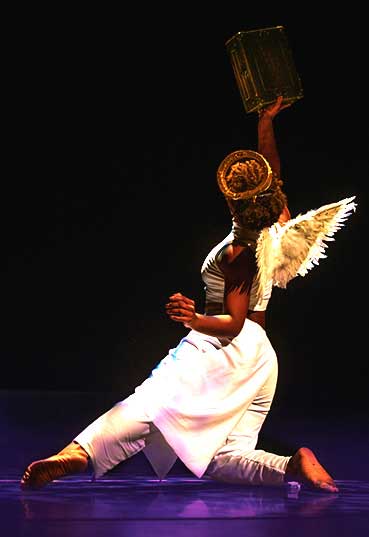 Dayton Contemporary Dance Company The Littlest Angel